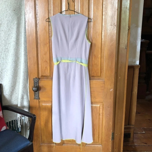 SOLOLA Unique  Dress - Picture 4 of 16